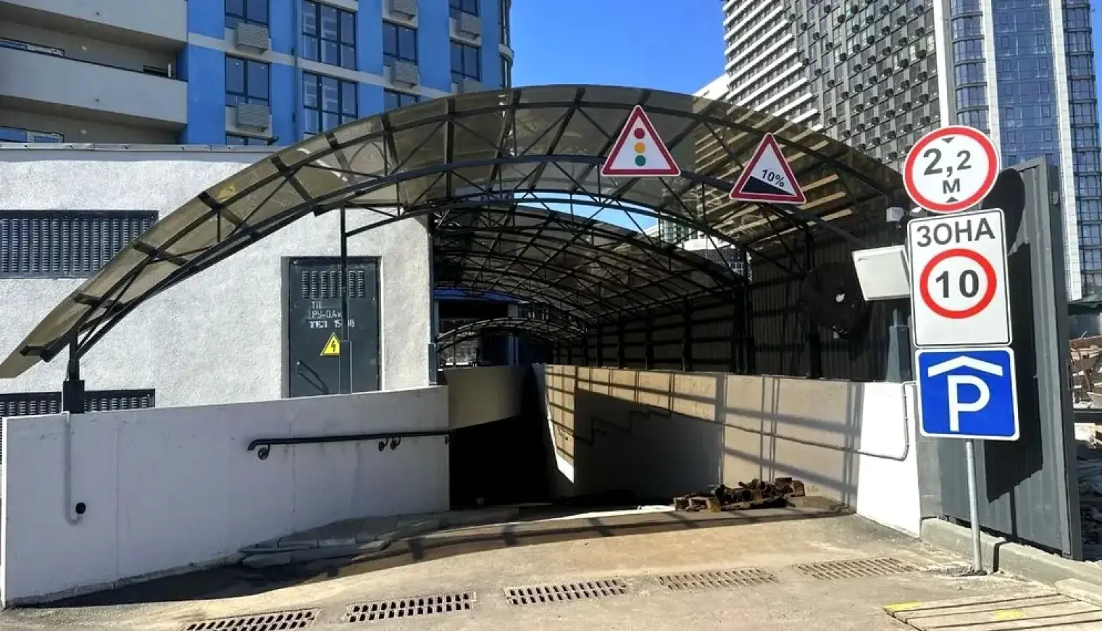 Фото Продаю 2 кімнатну квартиру, 75 кв. м, Дніпровська набережна 17 Київ, ціна: 92000 $, код 3359