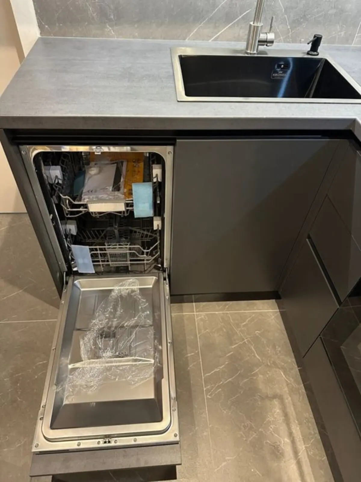 Фото Продаю 1 кімнатну квартиру, 32 кв. м, Деміївська вул. 39 Київ, ціна: 85500 $, код 3362