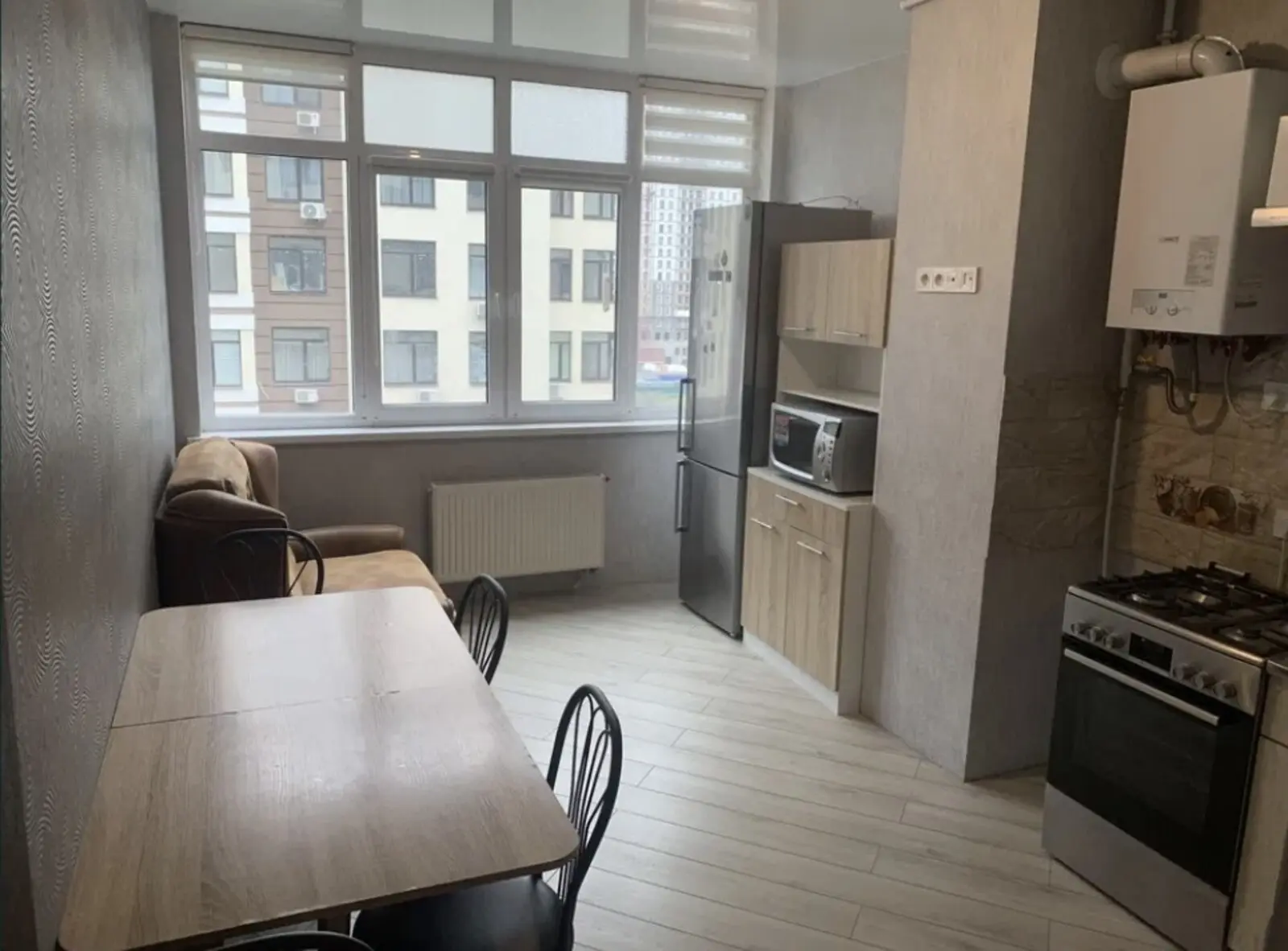 Фото Продаю 1 кімнатну квартиру, 45 кв. м, Юнацька вул. 21 Київ, ціна: 125000 $, код 3365