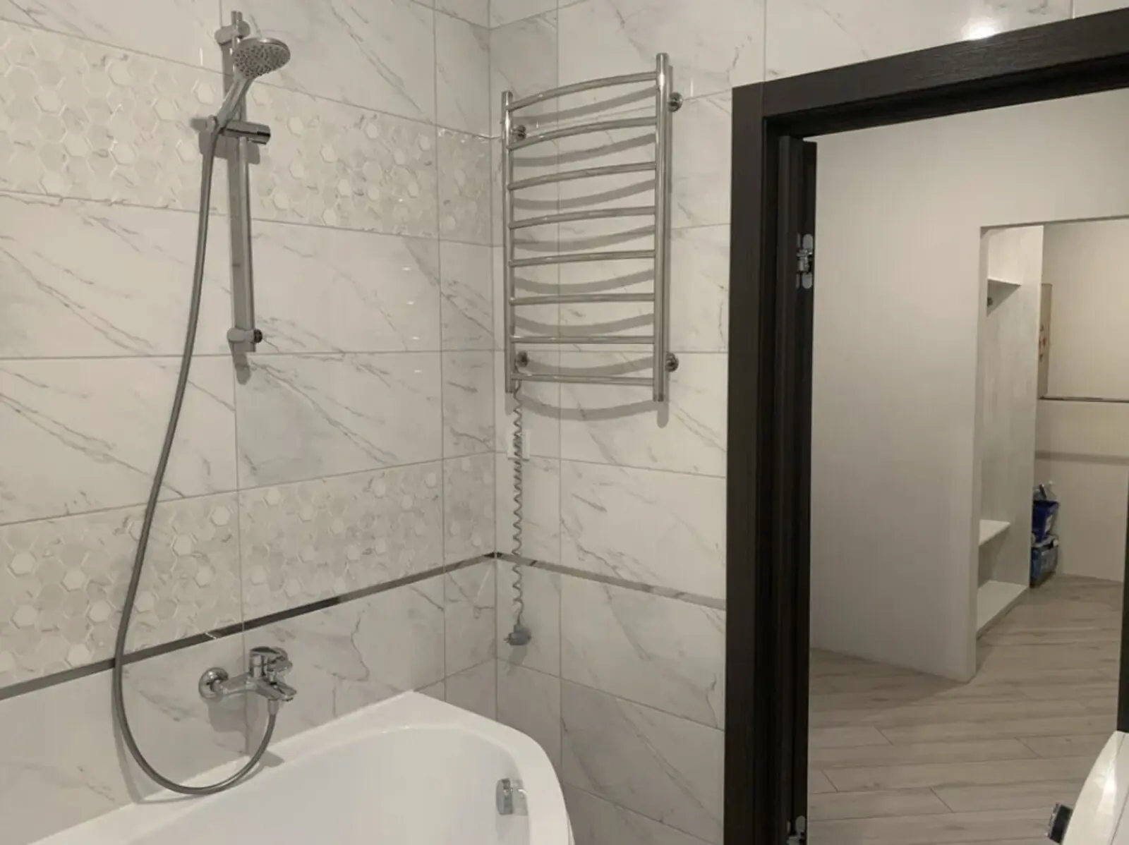 Фото Продаю 1 кімнатну квартиру, 45 кв. м, Юнацька вул. 21 Київ, ціна: 125000 $, код 3365