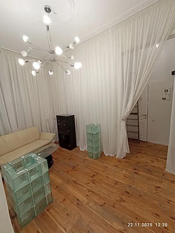 Фото Орендувати офіс, Олеся Гончара вул. 32б Київ в довгострокову оренду, ціна: 28500 UAH, код 3366