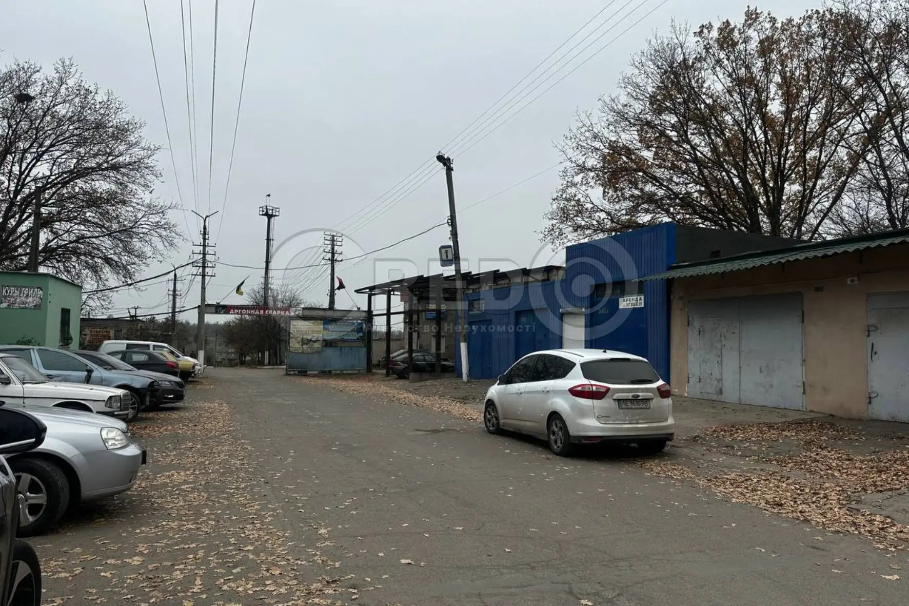 Фото Продаю паркінг, гараж, 113.1 кв. м, Електрозаводська вул.  Кривий Ріг, ціна: 20000 $, код 3371