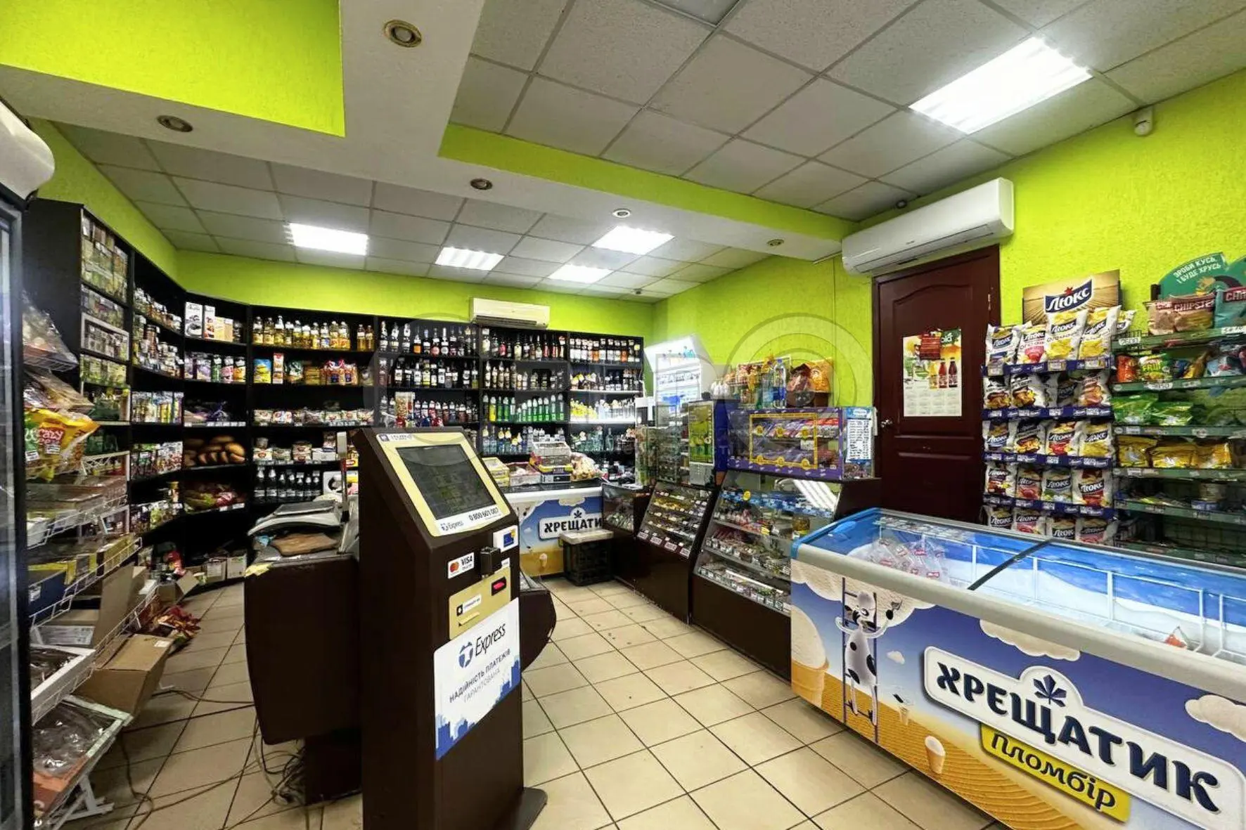 Фото Продаю коммерческую недвижимость, 83.5 кв. м, 200-летия Кривого Рога просп.  Кривой Рог, цена: 50000 $, код 3373