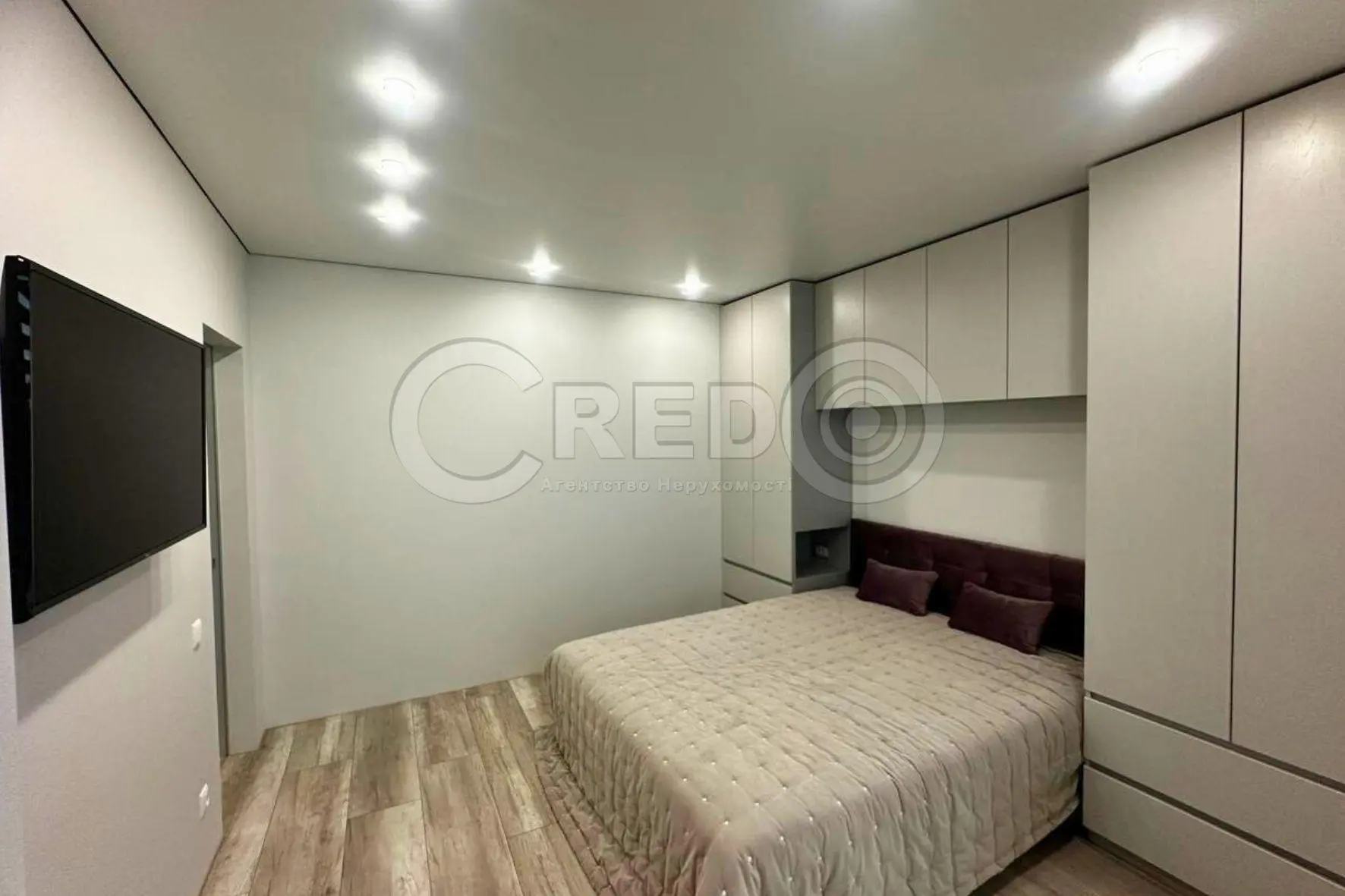 Фото Зняти 2 кімнатну квартиру, Зарічна вул.  Кривий Ріг в довгострокову оренду, ціна: 18000 UAH, код 3374