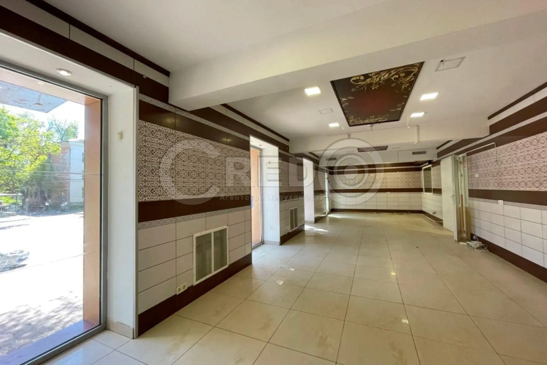 Фото Продаю коммерческую недвижимость, 106.8 кв. м, Гагарина просп.  Кривой Рог, цена: 190000 $, код 3375