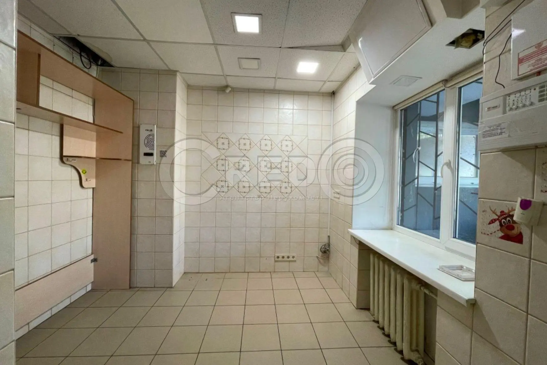 Фото Продаю коммерческую недвижимость, 106.8 кв. м, Гагарина просп.  Кривой Рог, цена: 190000 $, код 3375