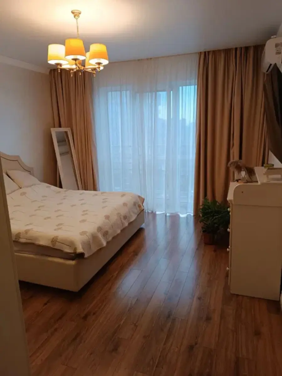 Фото Продаю 4 кімнатну квартиру, 121 кв. м, Метрологічна вул. 42 Київ, ціна: 250000 $, код 3382