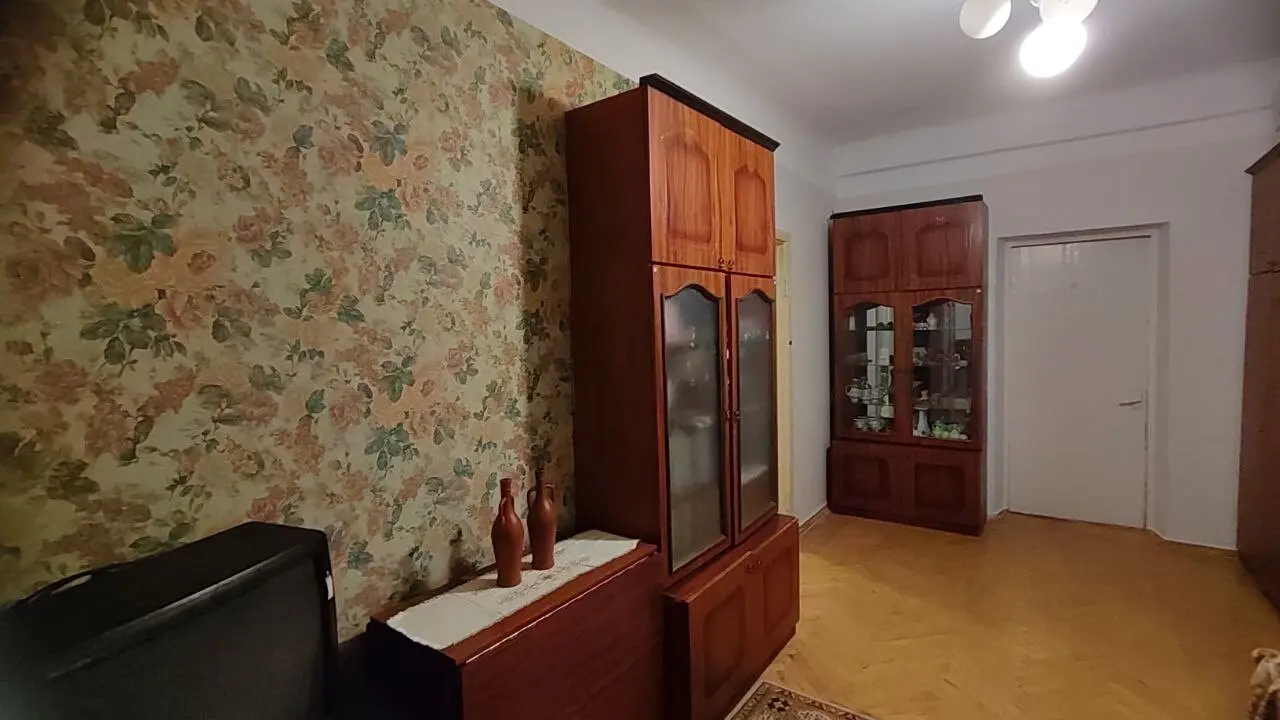 Фото Зняти 2 кімнатну квартиру, Будівельників вул. 8 Київ в довгострокову оренду, ціна: 9000 грн, код 3384