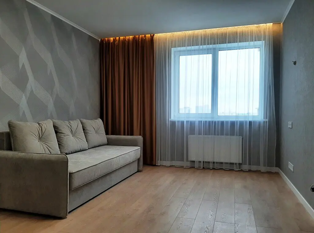 Фото Зняти 1 кімнатну квартиру, Харківське шосе 190 Київ в довгострокову оренду, ціна: 16000 грн, код 3385