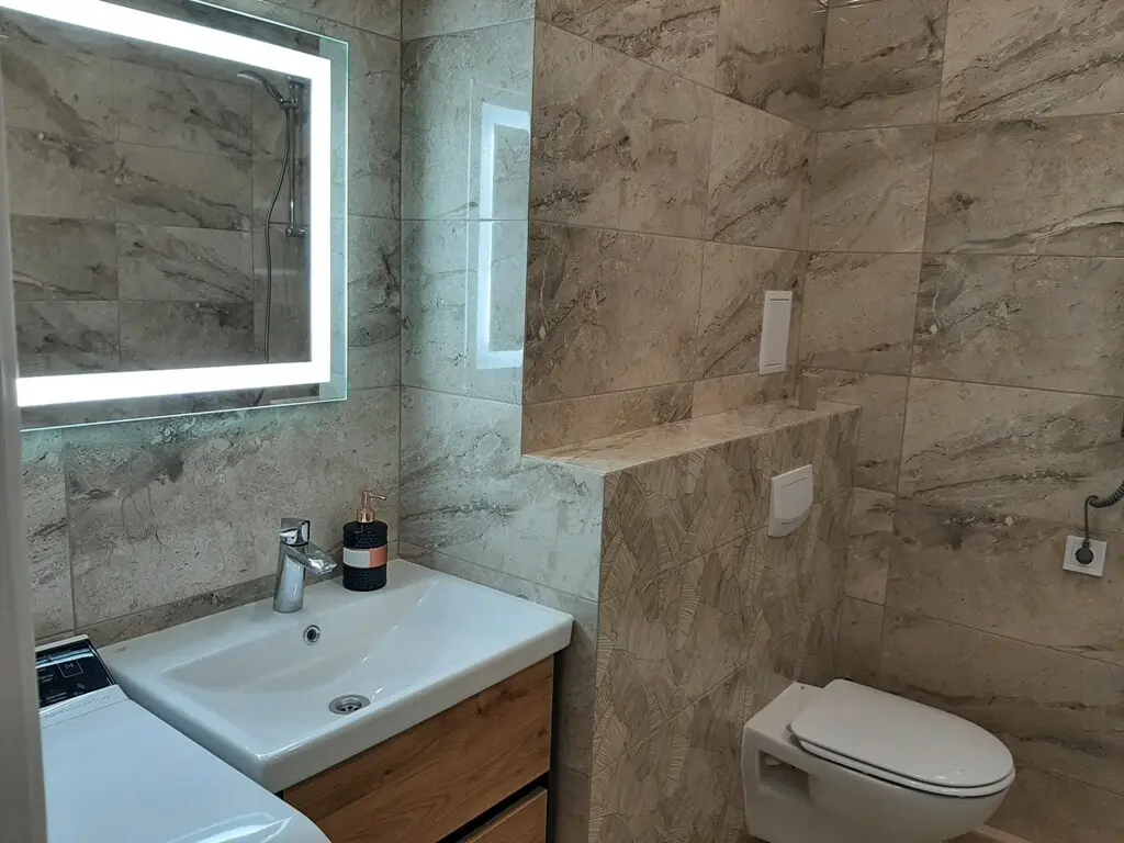 Фото Зняти 1 кімнатну квартиру, Харківське шосе 190 Київ в довгострокову оренду, ціна: 16000 грн, код 3385