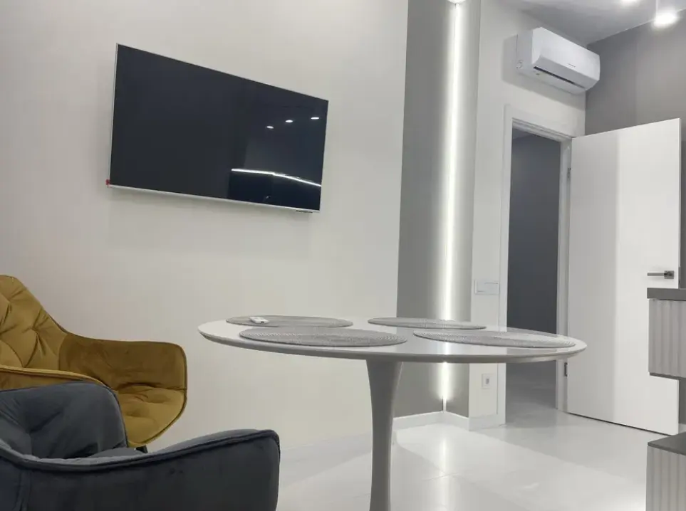 Фото Продаю 1-комнатную квартиру, 35 кв. м, Курортный пер.  Одесса, цена: 80000 $, код 3393