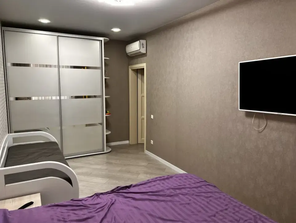 Фото Продаю 2 кімнатну квартиру, 60 кв. м, Михайлівська вул.  Одеса, ціна: 70000 $, код 3401