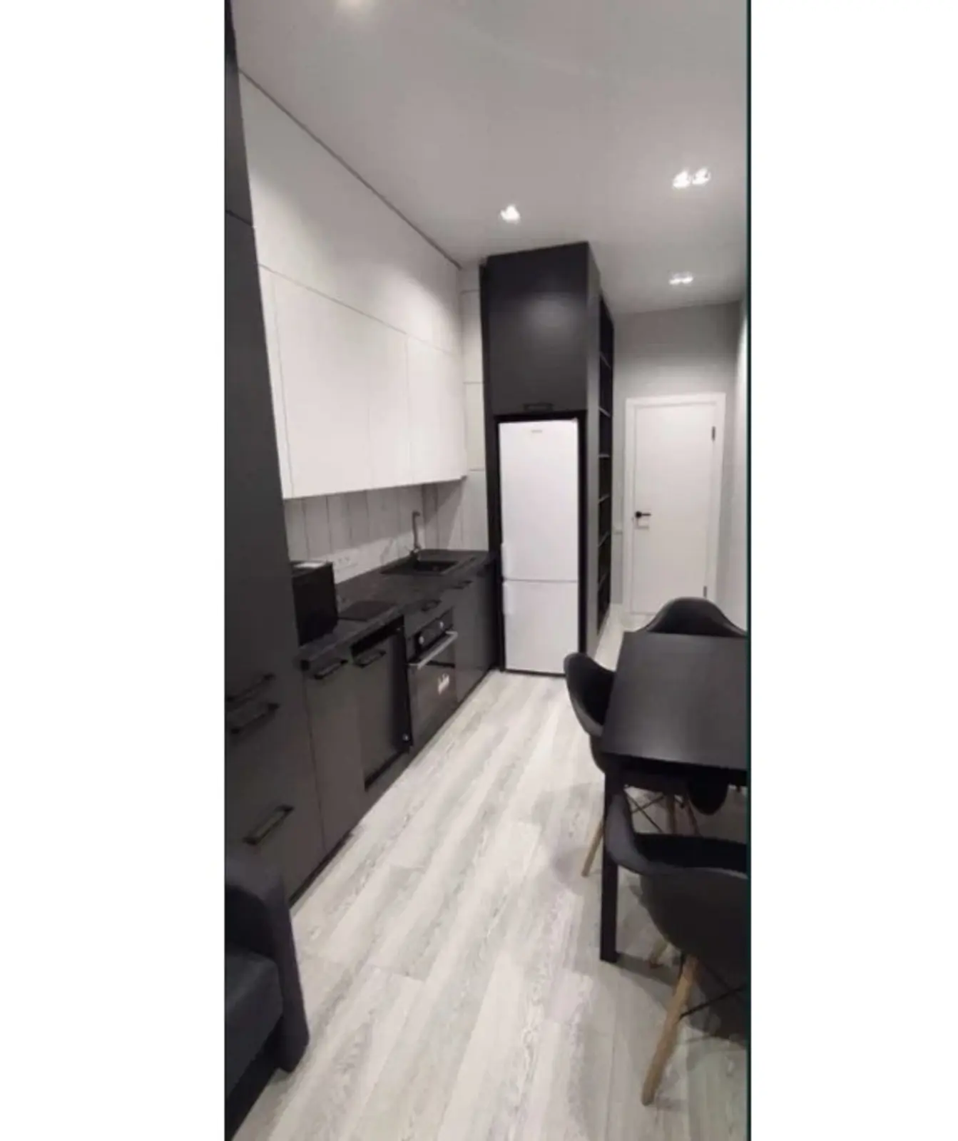 Фото Продаю 1 кімнатну квартиру, 42 кв. м, Академіка Заболотного вул.  Київ, ціна: 90000 $, код 3408