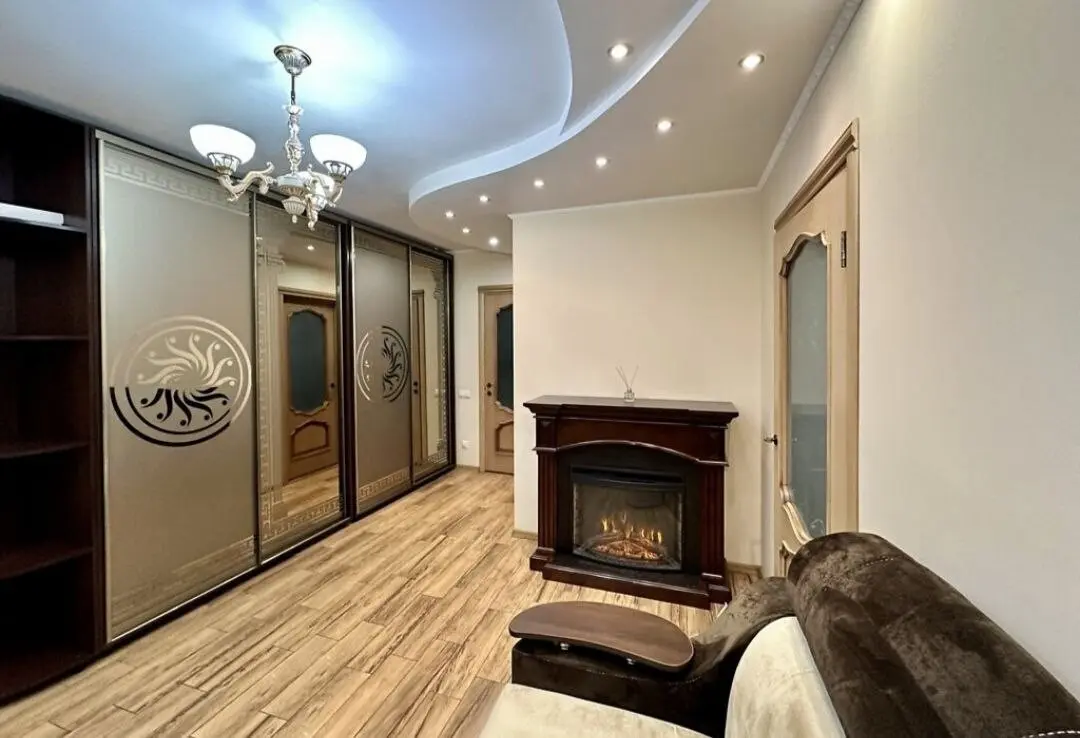 Фото Зняти 1 кімнатну квартиру, В’ячеслава Чорновола вул. 27 Київ в довгострокову оренду, ціна: 25000 грн, код 3410