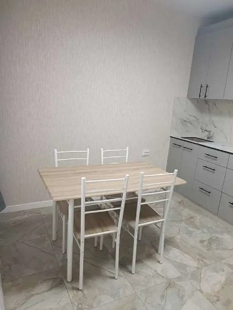 Фото Зняти 1 кімнатну квартиру, Ревуцького вул. 40 Київ в довгострокову оренду, ціна: 18000 грн, код 3412