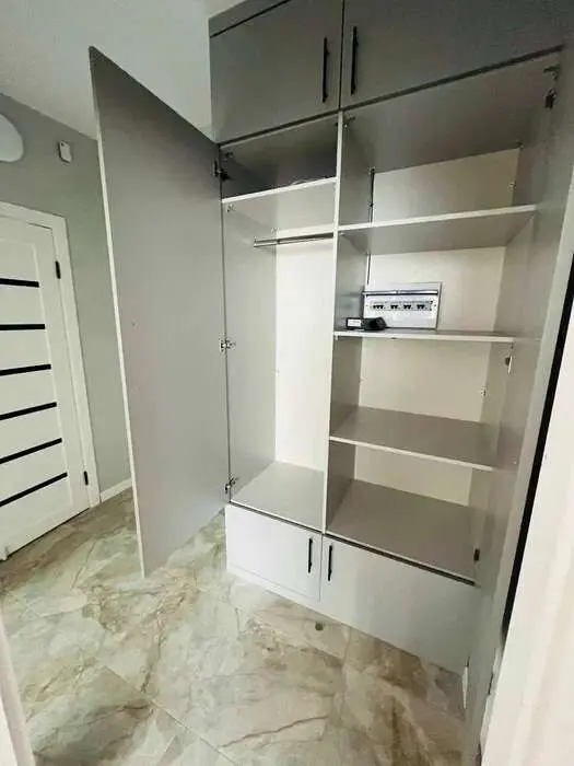 Фото Зняти 1 кімнатну квартиру, Ревуцького вул. 40 Київ в довгострокову оренду, ціна: 18000 грн, код 3412