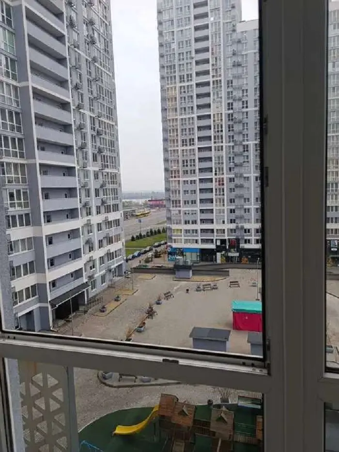 Фото Зняти 1 кімнатну квартиру, Ревуцького вул. 40 Київ в довгострокову оренду, ціна: 18000 грн, код 3412