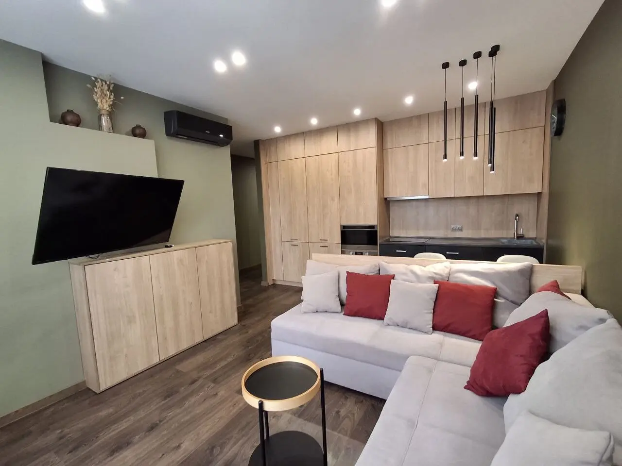 Фото Зняти 1 кімнатну квартиру, Шолуденка вул. 1 Київ в довгострокову оренду, ціна: 27000 грн, код 3413