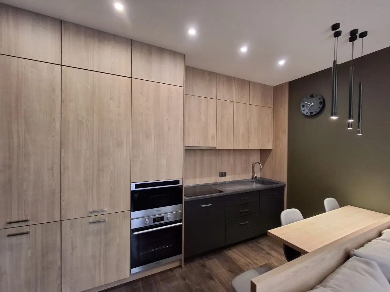 Фото Зняти 1 кімнатну квартиру, Шолуденка вул. 1 Київ в довгострокову оренду, ціна: 27000 грн, код 3413