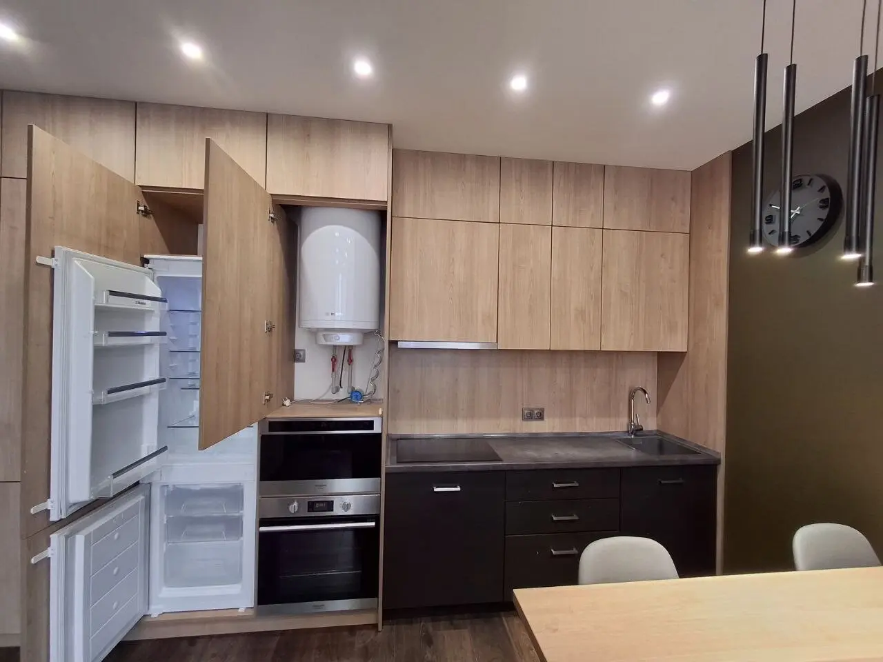 Фото Зняти 1 кімнатну квартиру, Шолуденка вул. 1 Київ в довгострокову оренду, ціна: 27000 грн, код 3413