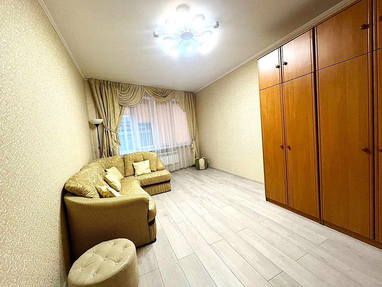 Фото Снять 1-комнатную квартиру, Верховинная ул. 35 Киев в долгосрочную аренду, цена: 19000 UAH, код 3416