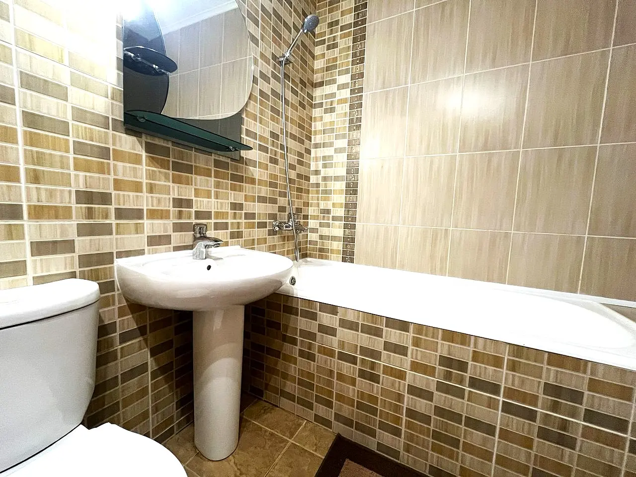 Фото Снять 1-комнатную квартиру, Верховинная ул. 35 Киев в долгосрочную аренду, цена: 19000 UAH, код 3416