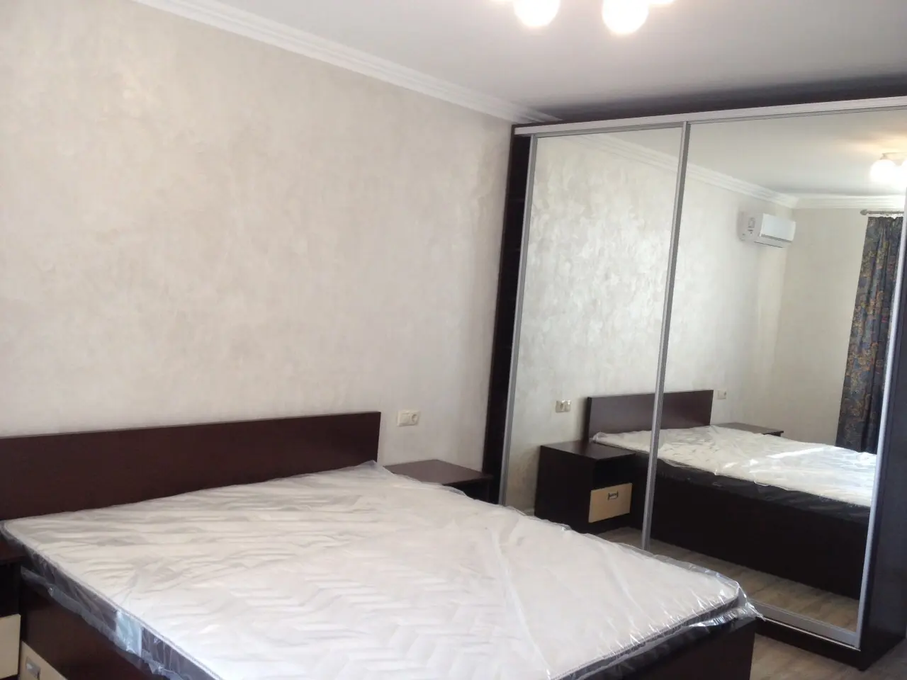 Фото Зняти 1 кімнатну квартиру, Гарматна вул. 38б Київ в довгострокову оренду, ціна: 23000 UAH, код 3418