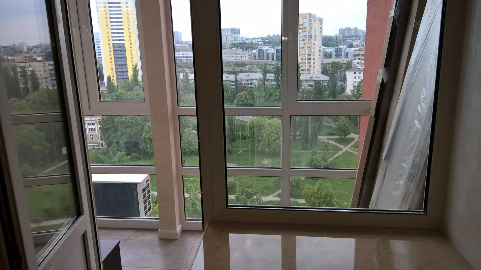 Фото Зняти 1 кімнатну квартиру, Гарматна вул. 38б Київ в довгострокову оренду, ціна: 23000 UAH, код 3418