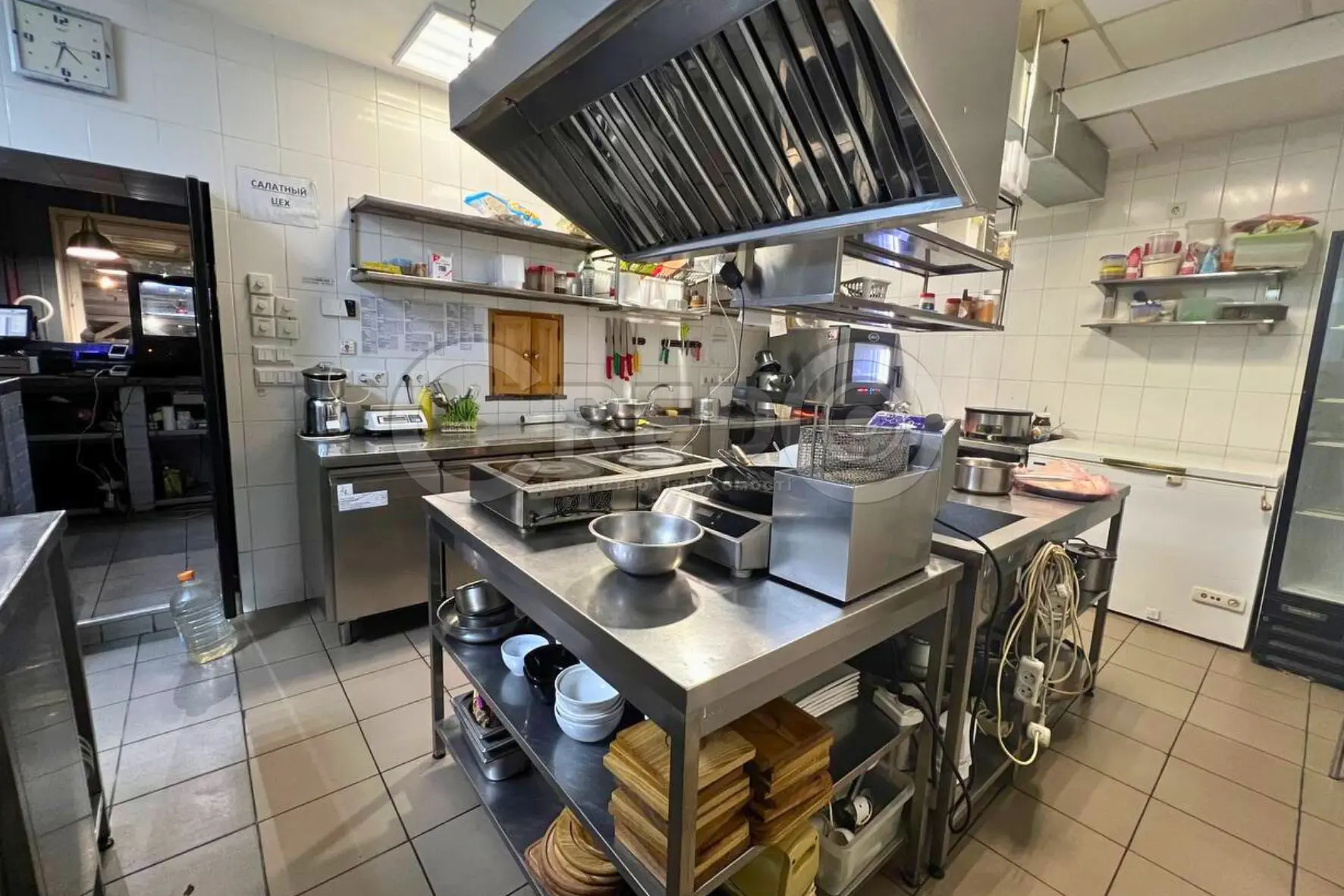 Фото Продаю комерційну нерухомість, 129.4 кв. м, Гагаріна просп.  Кривий Ріг, ціна: 170000 $, код 3423