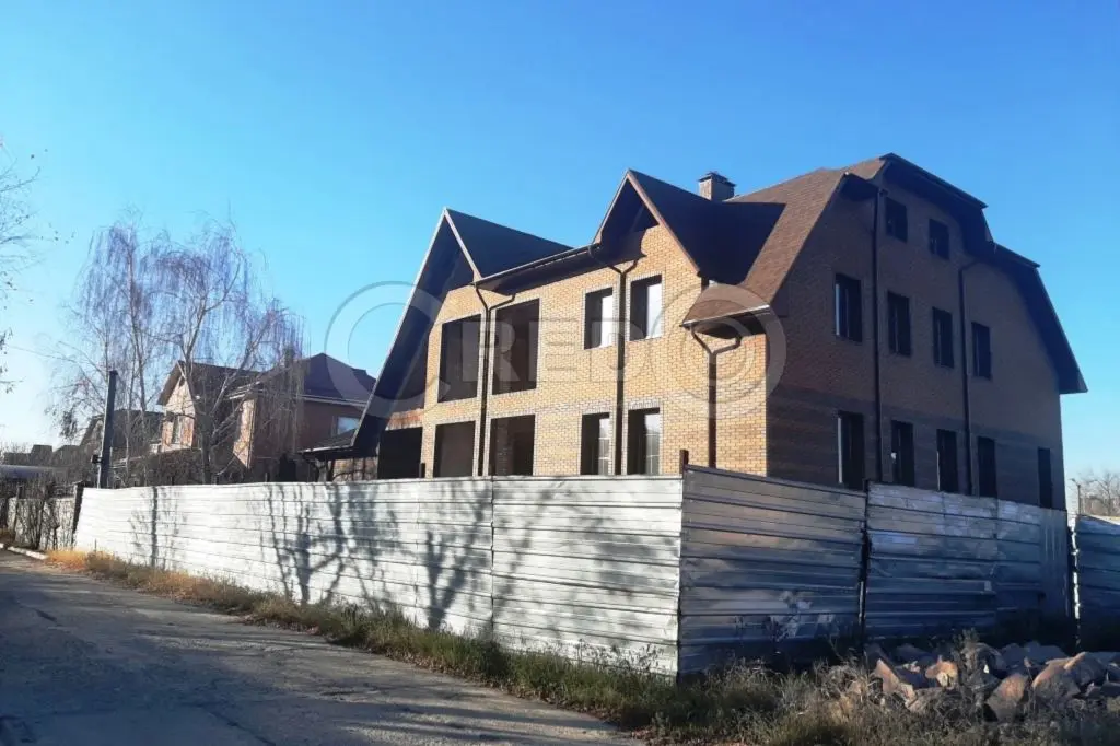Фото Продаю будинок, 390 кв. м, Цементників вул.  Кривий Ріг, ціна: 125000 $, код 3424