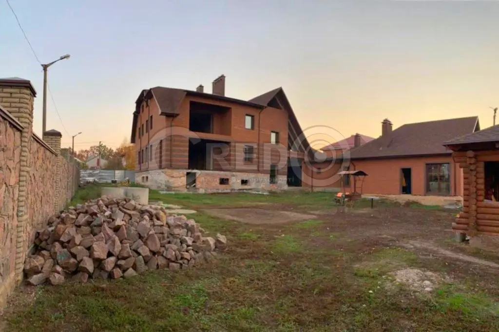 Фото Продаю будинок, 390 кв. м, Цементників вул.  Кривий Ріг, ціна: 125000 $, код 3424