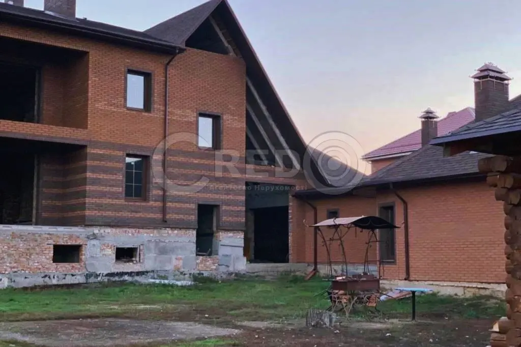 Фото Продаю будинок, 390 кв. м, Цементників вул.  Кривий Ріг, ціна: 125000 $, код 3424