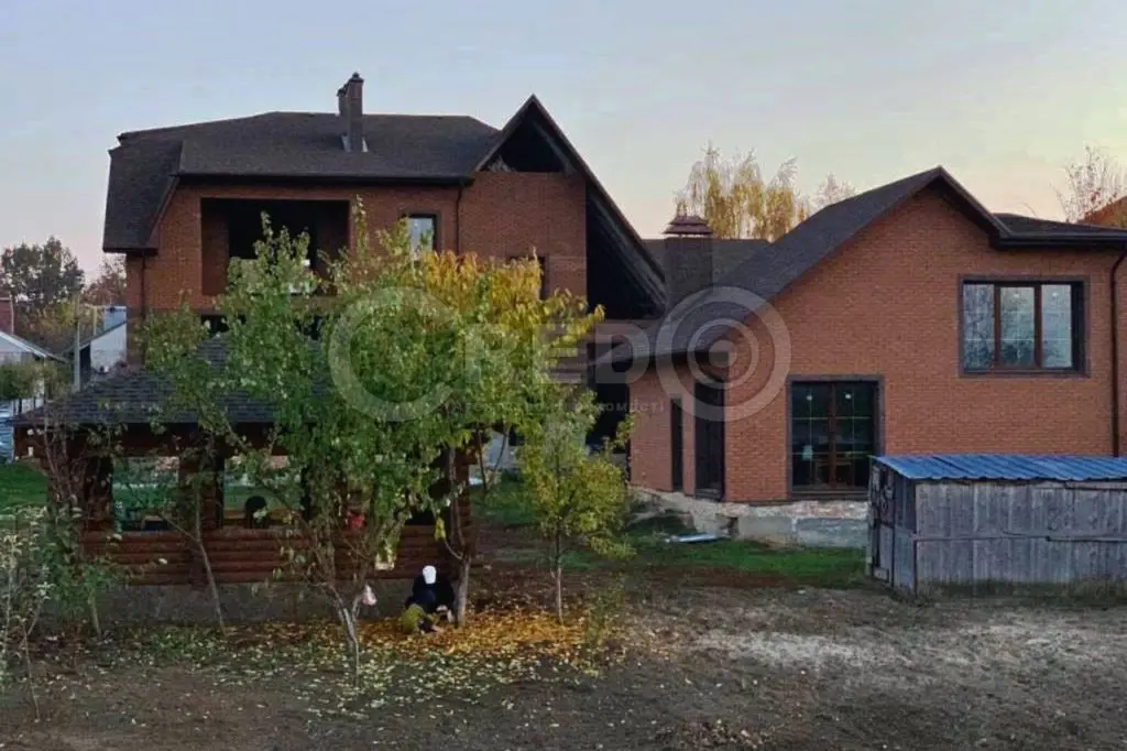 Фото Продаю будинок, 390 кв. м, Цементників вул.  Кривий Ріг, ціна: 125000 $, код 3424