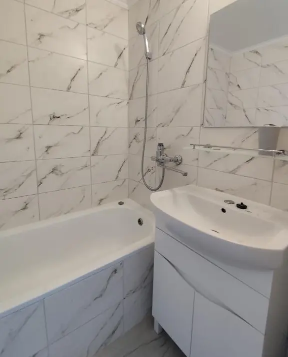 Фото Продаю 1 кімнатну квартиру, 35 кв. м, Ільфа і Петрова вул.  Одеса, ціна: 24999 $, код 3429