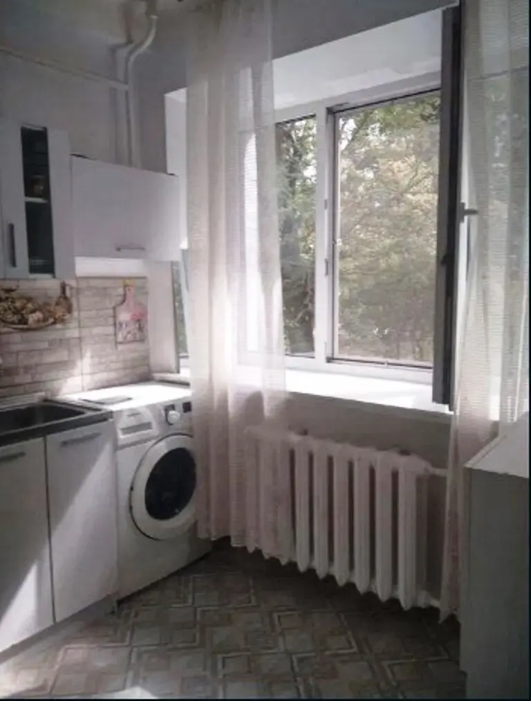 Фото Продаю 2 кімнатну квартиру, 42 кв. м, Ентузіастів вул. 47 Київ, ціна: 65000 $, код 3432