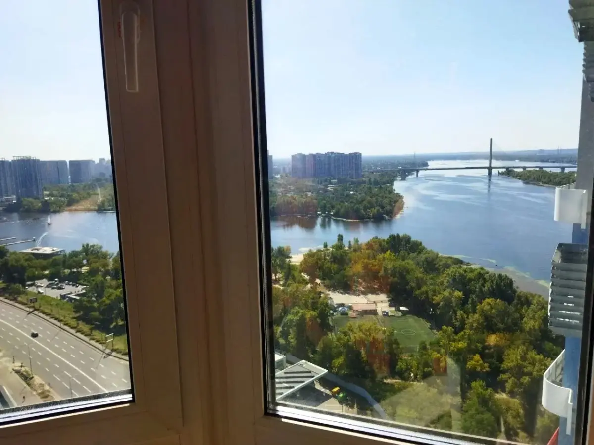 Фото Продаю 1 кімнатну квартиру, 36.7 кв. м, Дніпровська набережна 17 Київ, ціна: 64000 $, код 3440