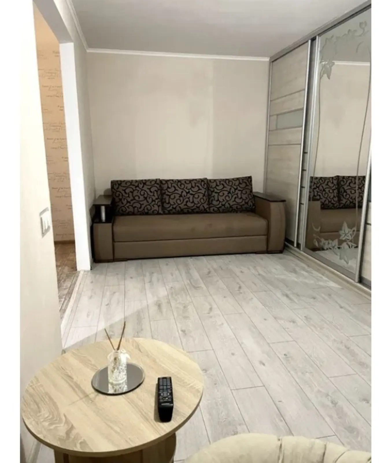 Фото Продаю 1-комнатную квартиру, 33 кв. м, Метростроевская ул. 5 Киев, цена: 46000 $, код 3443