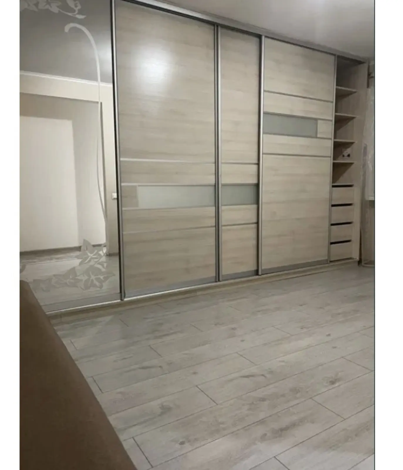 Фото Продаю 1-комнатную квартиру, 33 кв. м, Метростроевская ул. 5 Киев, цена: 46000 $, код 3443