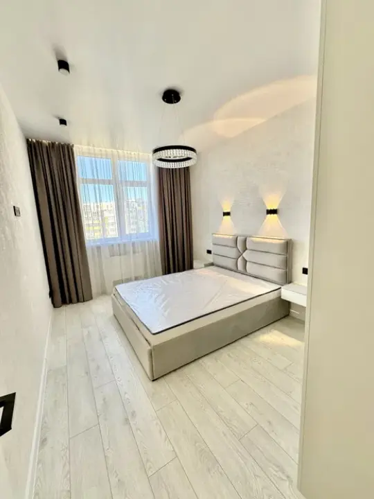 Фото Продаю 1 кімнатну квартиру, 42 кв. м, Краснова вул.  Одеса, ціна: 68500 $, код 3452