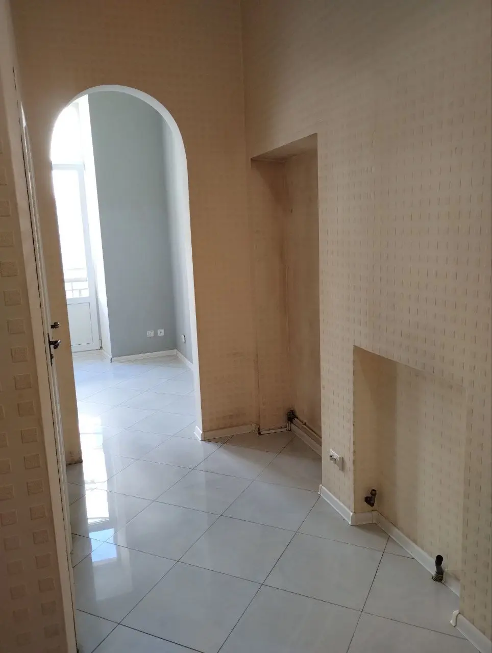 Фото Selling a 2-room apartment, 84 sq.m., Mala Zhytomyrska Street 7 Kyiv, price: 205000 $, code 3454