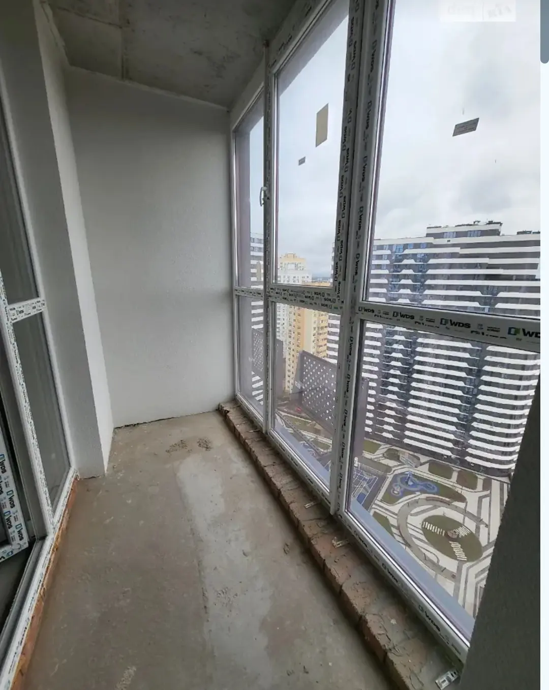 Фото Продаю 1 кімнатну квартиру, 46.8 кв. м, Воскресенська вул. 2 Київ, ціна: 79800 $, код 3469