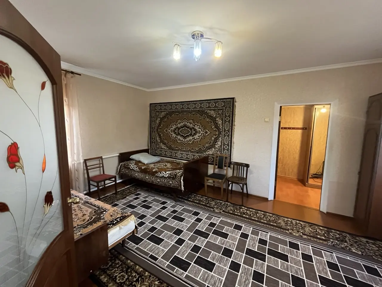 Фото Rent a house, Kostiantyna Arefieva Street  Kyiv for long-term rent, price: 15000 UAH, code 3473