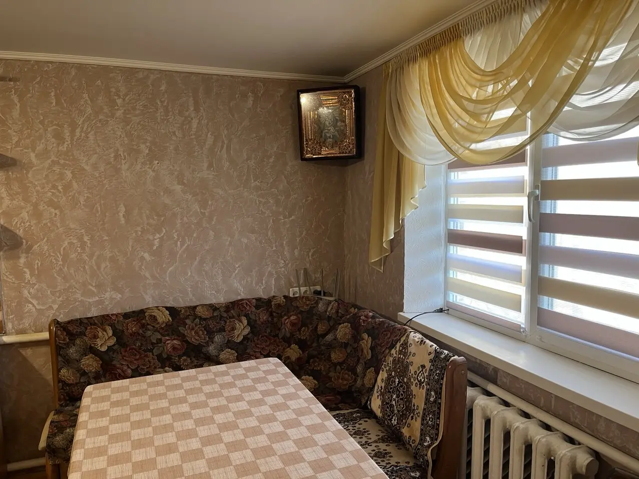 Фото Rent a house, Kostiantyna Arefieva Street  Kyiv for long-term rent, price: 15000 UAH, code 3473