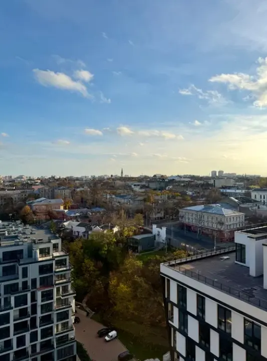 Фото Selling a 1-room apartment, 25 sq.m., Sofiivska Street  Odesa, price: 32000 $, code 3475