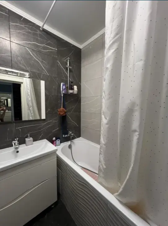 Фото Selling a 1-room apartment, 47 sq.m., Zhabotynskoho Street  Odesa, price: 65000 $, code 3481