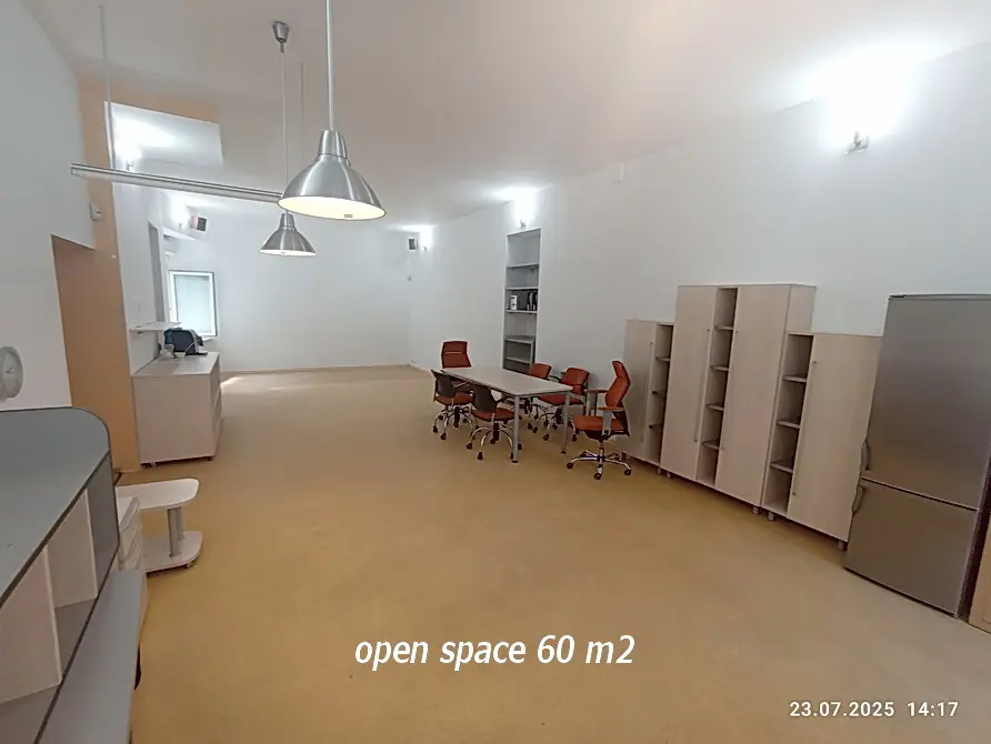 Фото Орендувати офіс, Антоновича вул. (Горького) 32 Київ в довгострокову оренду, ціна: 28000 UAH, код 3491