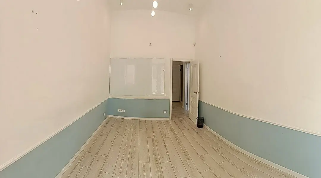 Фото Орендувати офіс, Велика Васильківська вул. (Червоноармійська) 23а Київ в довгострокову оренду, ціна: 45000 UAH, код 3492