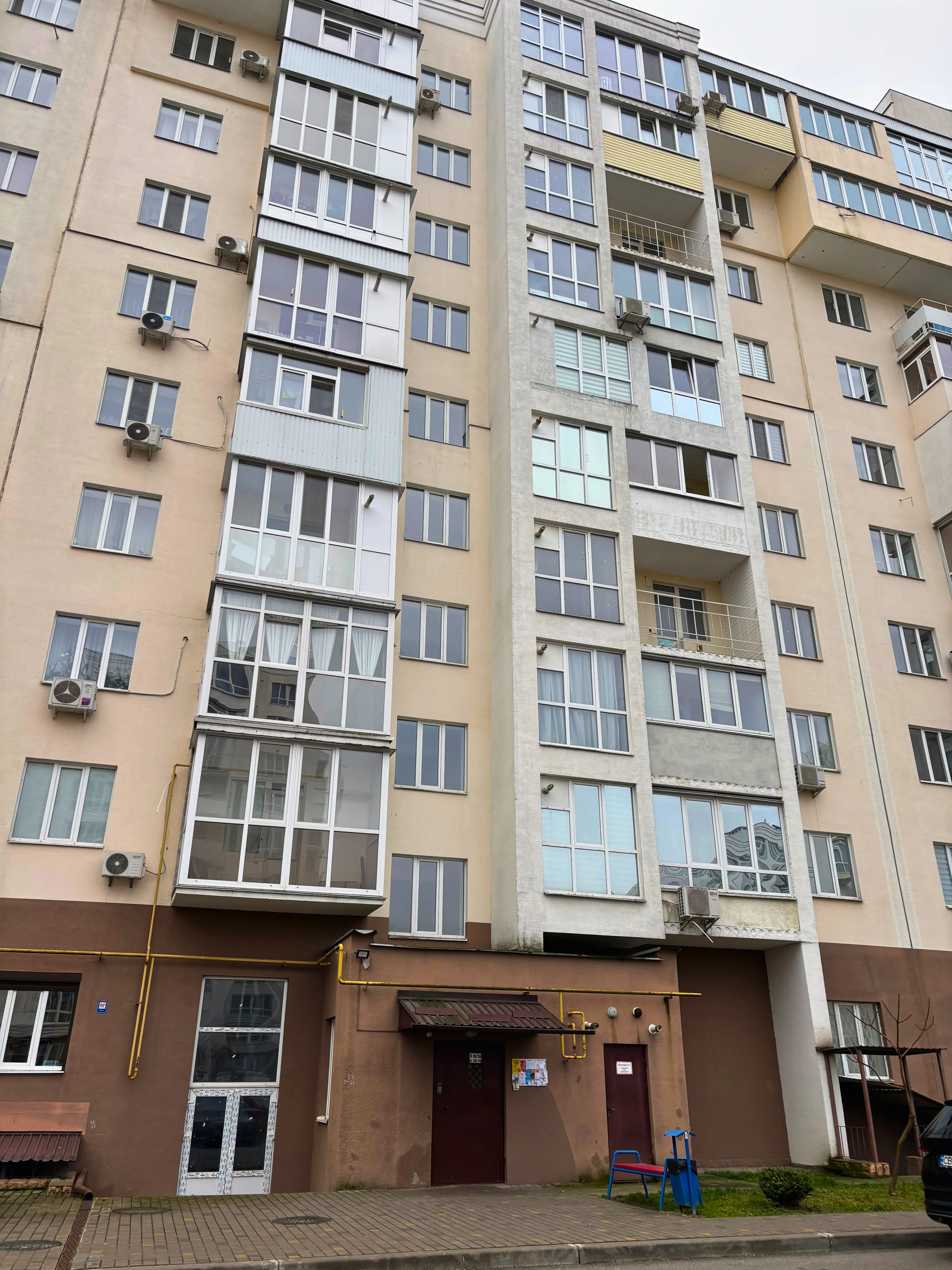 Фото Selling a 3-room apartment, 78 sq.m., Nezalezhnosti Street 15 Chernihiv, price: 65000 $, code 3507