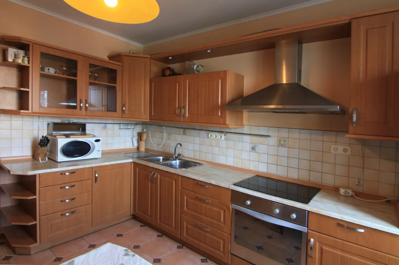 Фото Rent a 3-room apartment, Borysa Hmyri Street 3 Kyiv for long-term rent, price: 15000 грн, code 3511