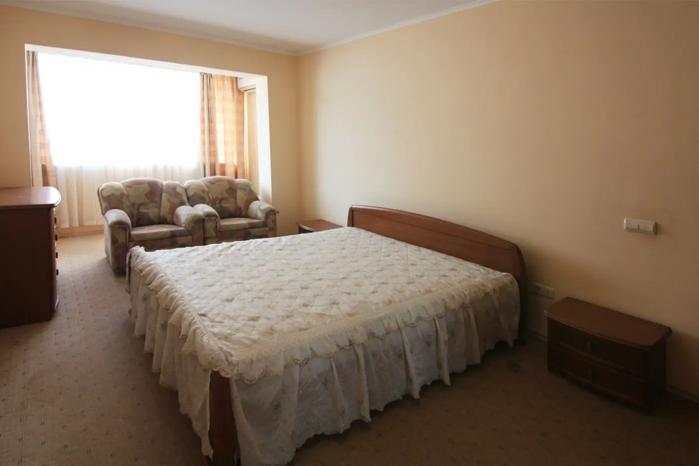 Фото Rent a 3-room apartment, Borysa Hmyri Street 3 Kyiv for long-term rent, price: 15000 грн, code 3511